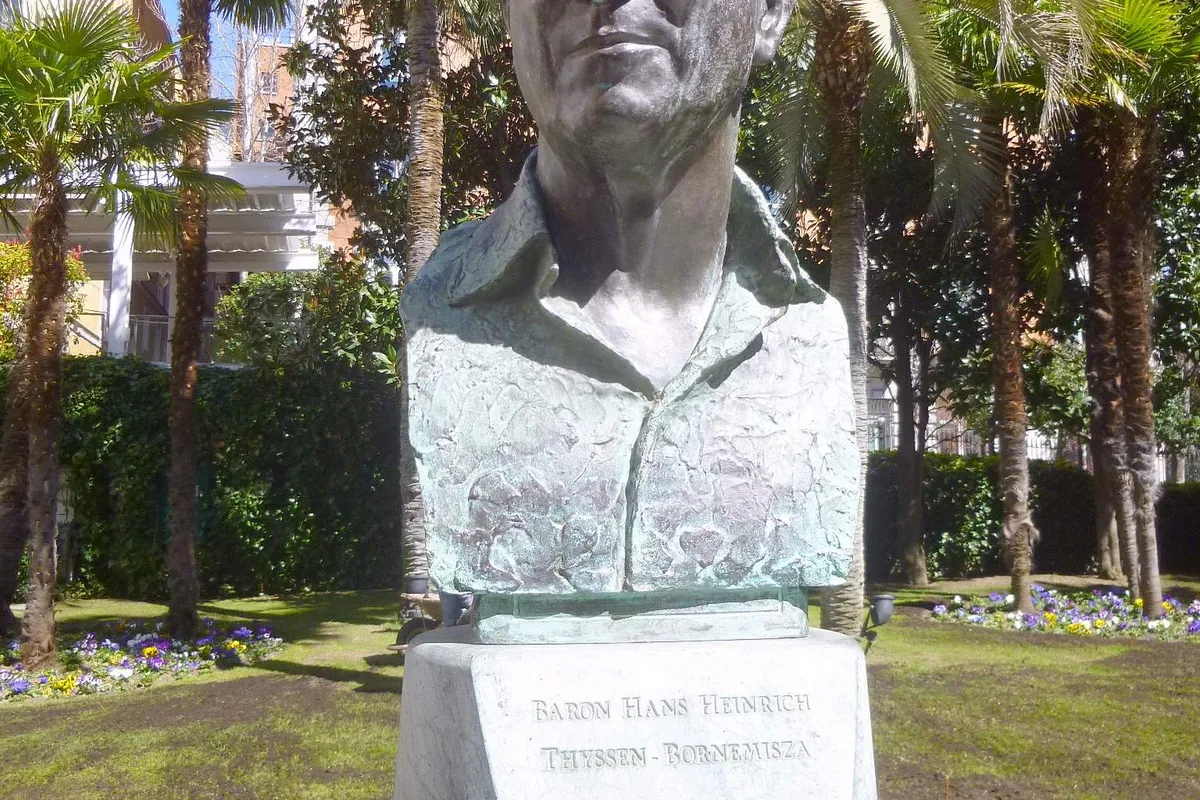 A bronze bust of Baron Hans Heinrich Thyssen-Bornemisza in the museum's garden in Madrid